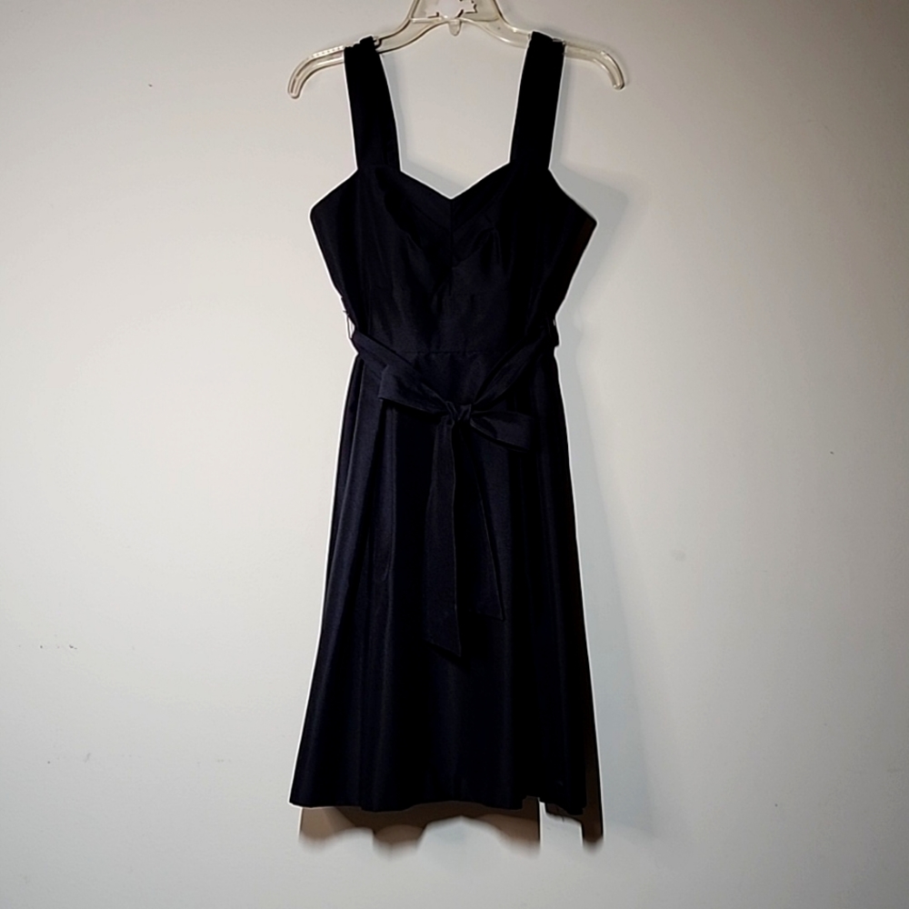 White House Black Market Wide Strap Sweet Heart Neckline Dress Size 4 NWT